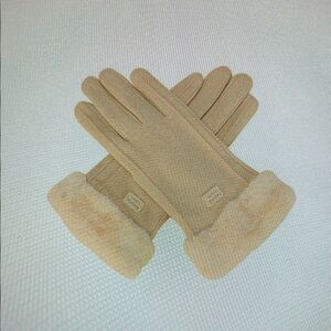 Talbots Tan Gloves with Plush Trim